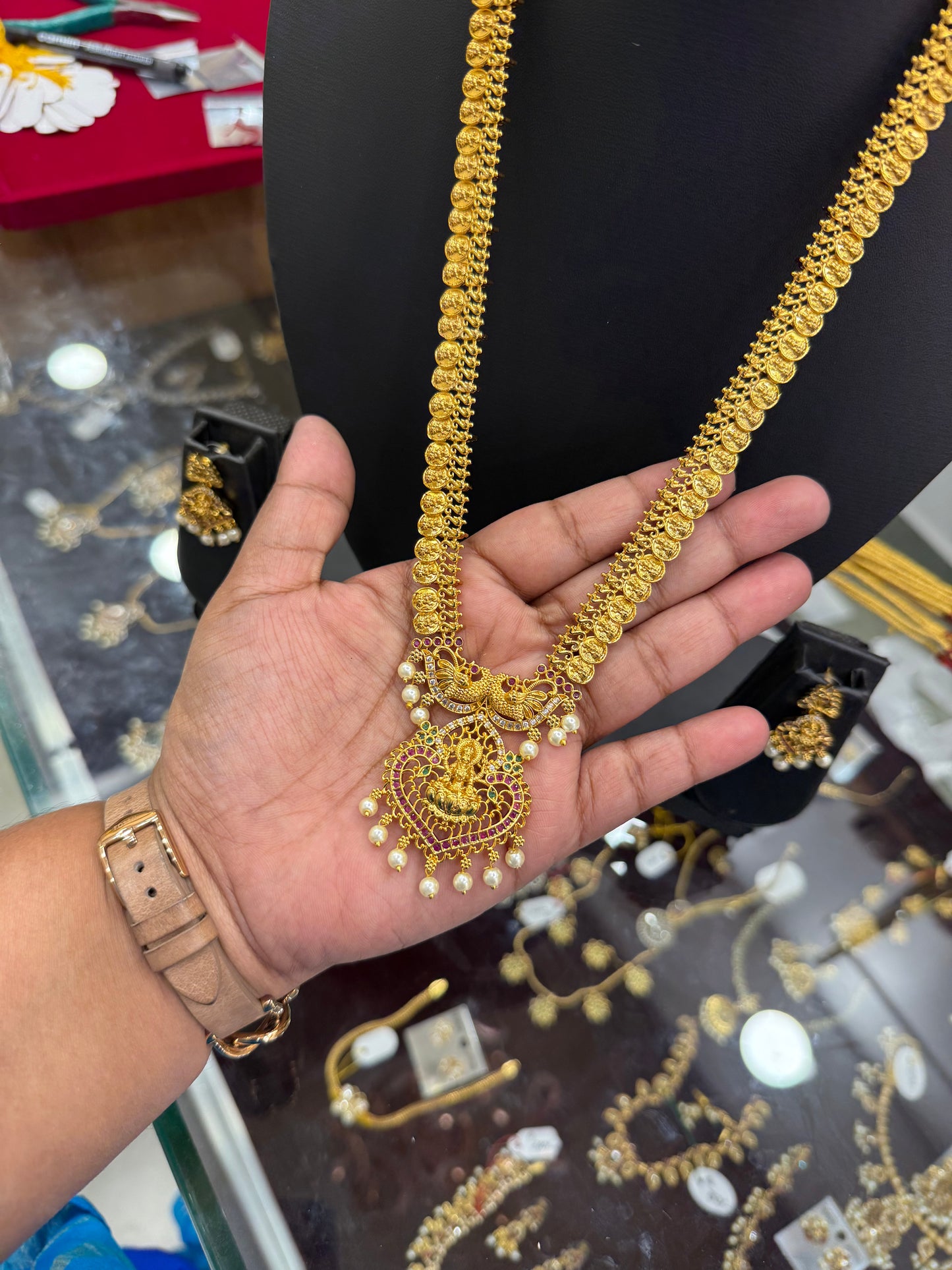 Peacock Lakshmi coin haram