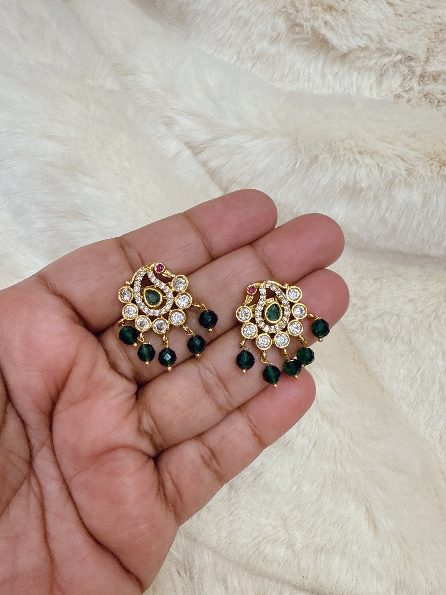 Green beads stone stud