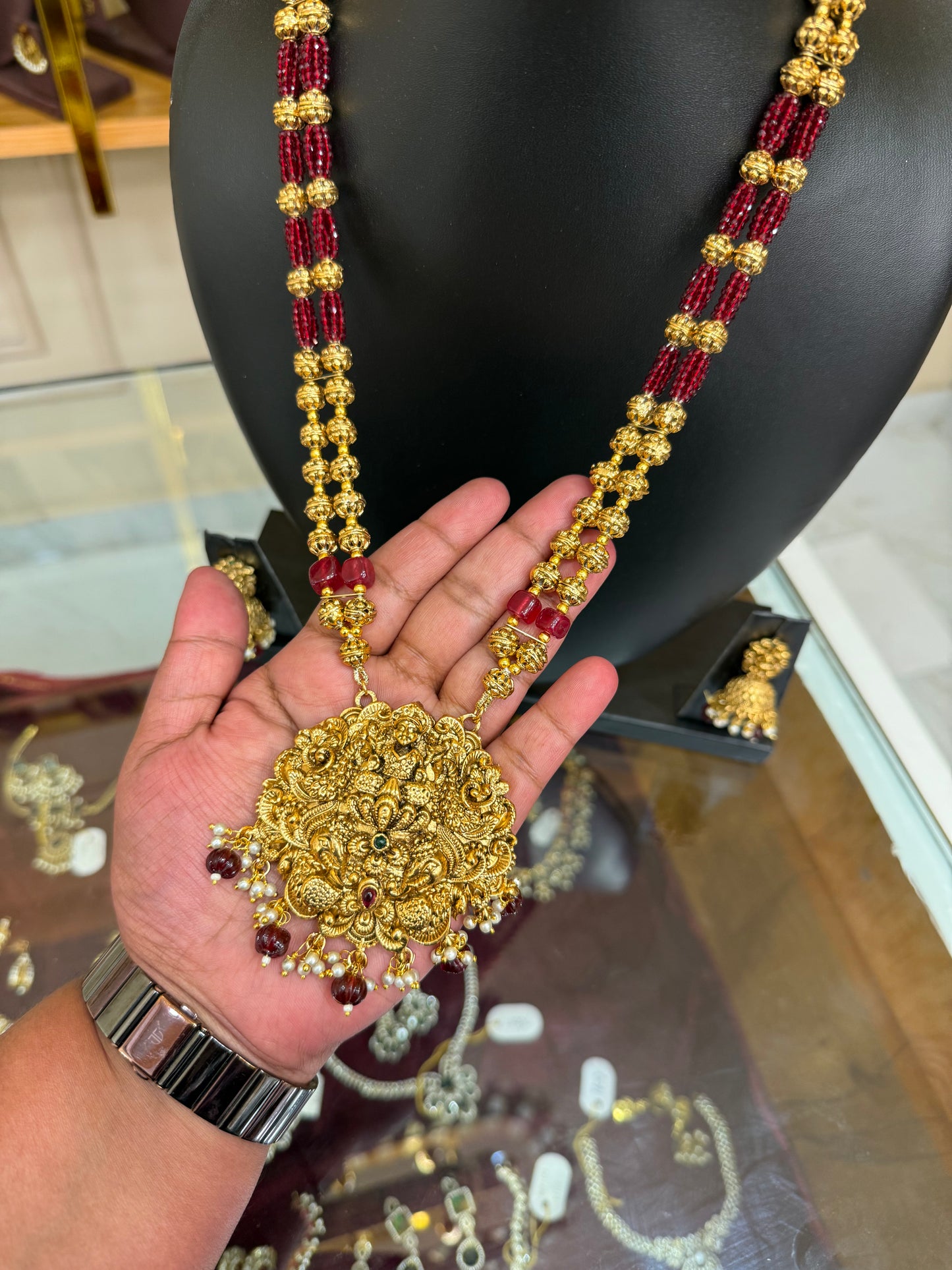 Red beads Gajalakshmi Muthu Mala