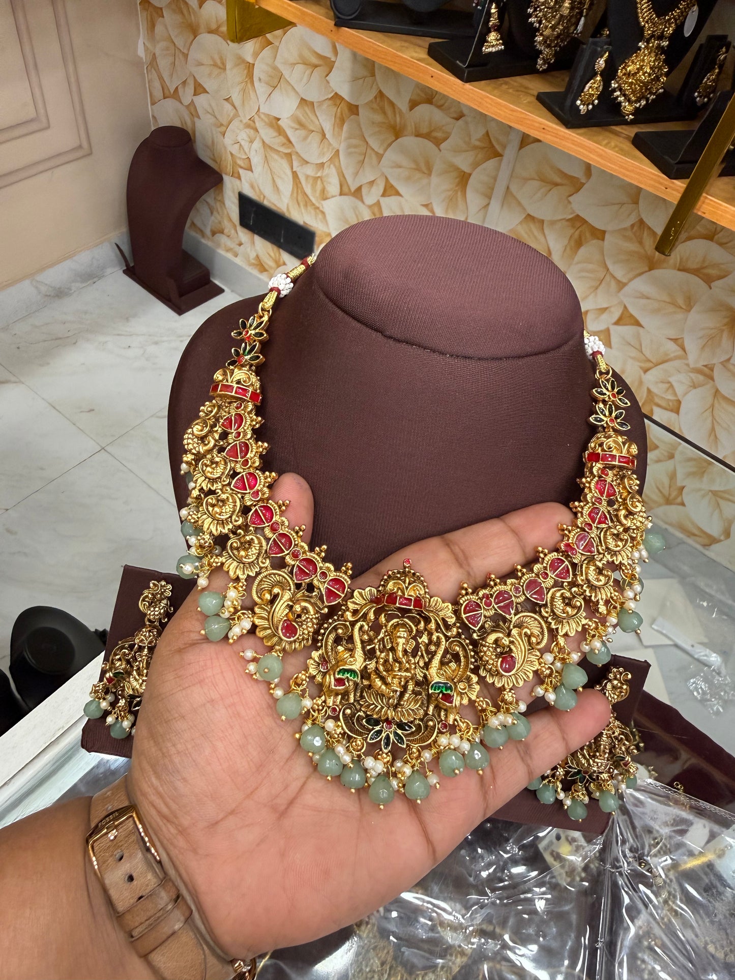 Beautiful Vinayagar necklace with Pastel green beads