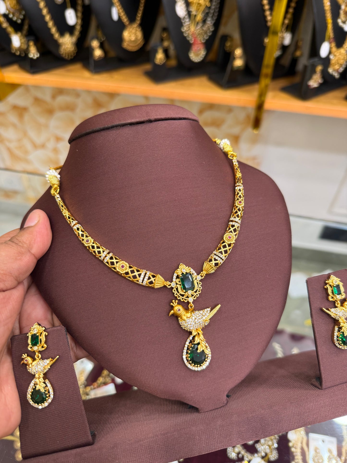 Pretty Emerald Parrot necklace