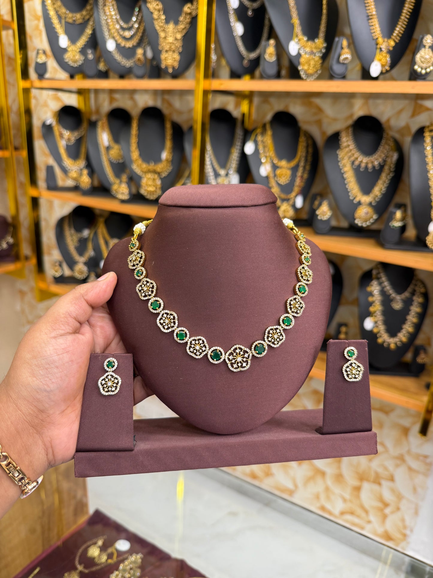 Emerald stone necklace