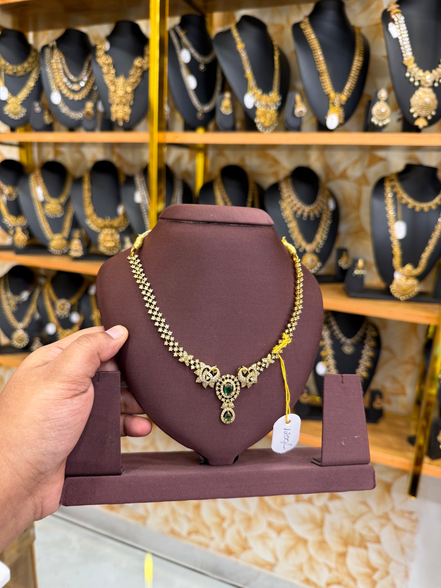 Emerald stone necklace