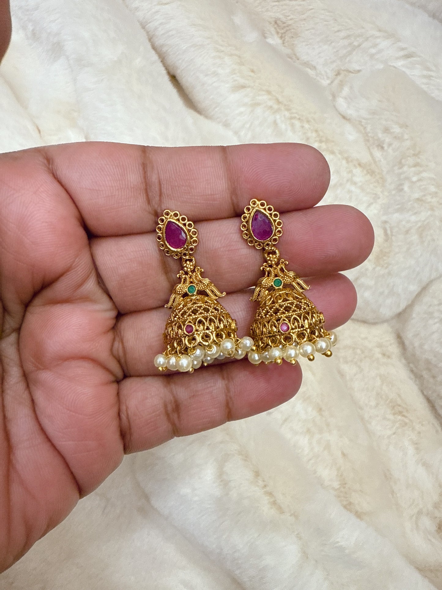 Ruby stone with white pearls jumka