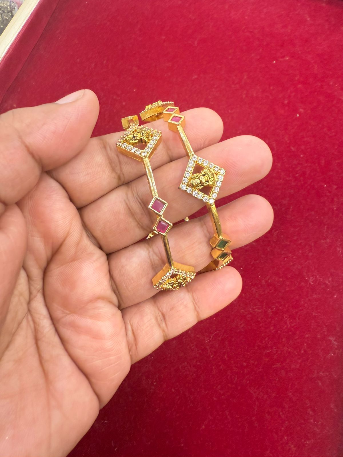 Lashumi Golden Model