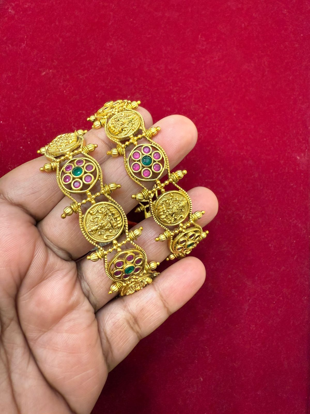 Round Lakshumi Gold Model