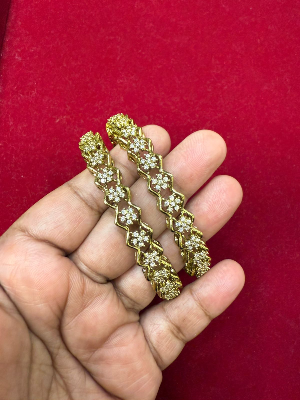 Flower White Classic Design