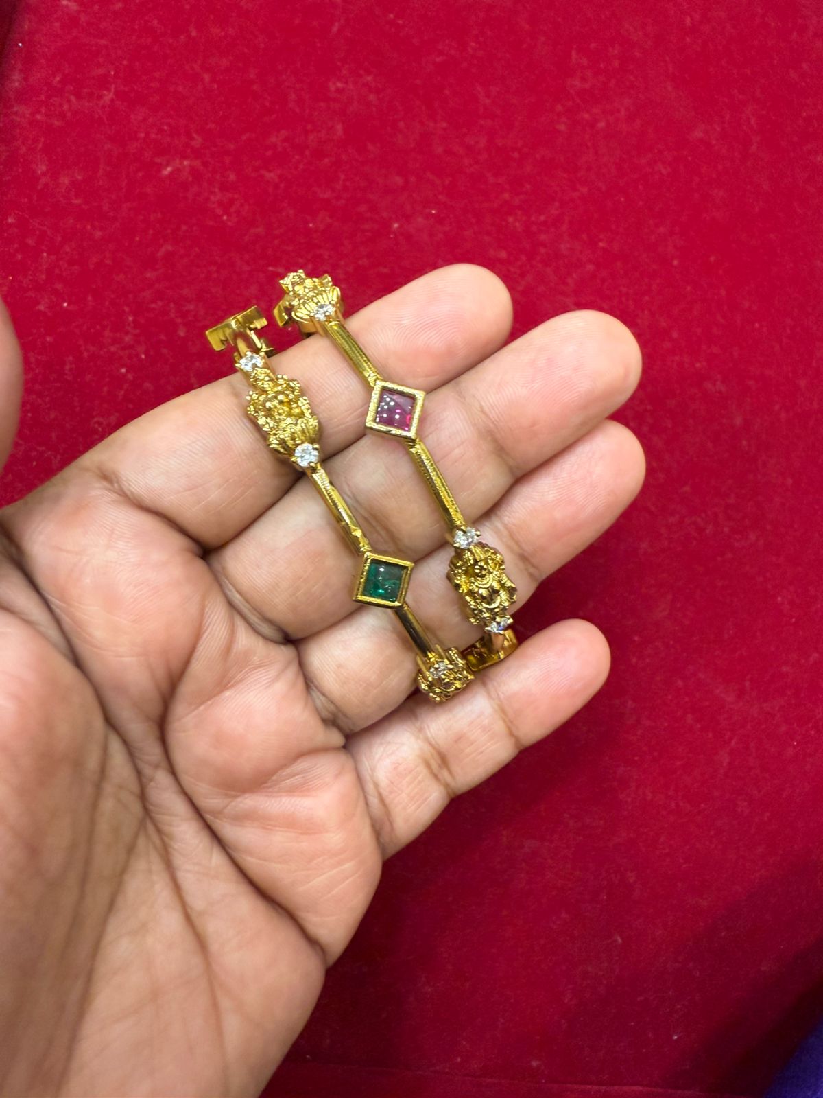 Gold Bangle Model