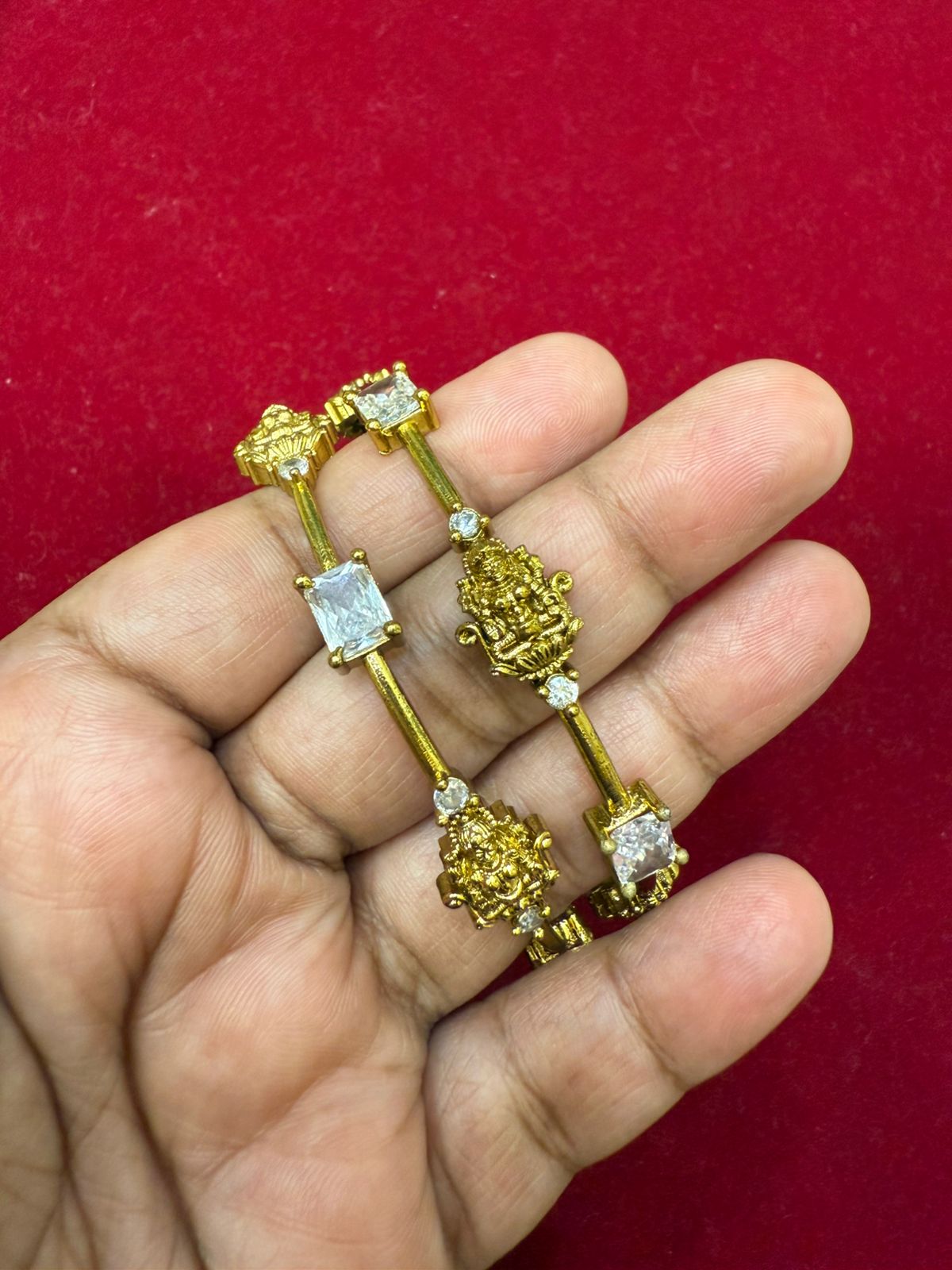 Single Stone Gold Model