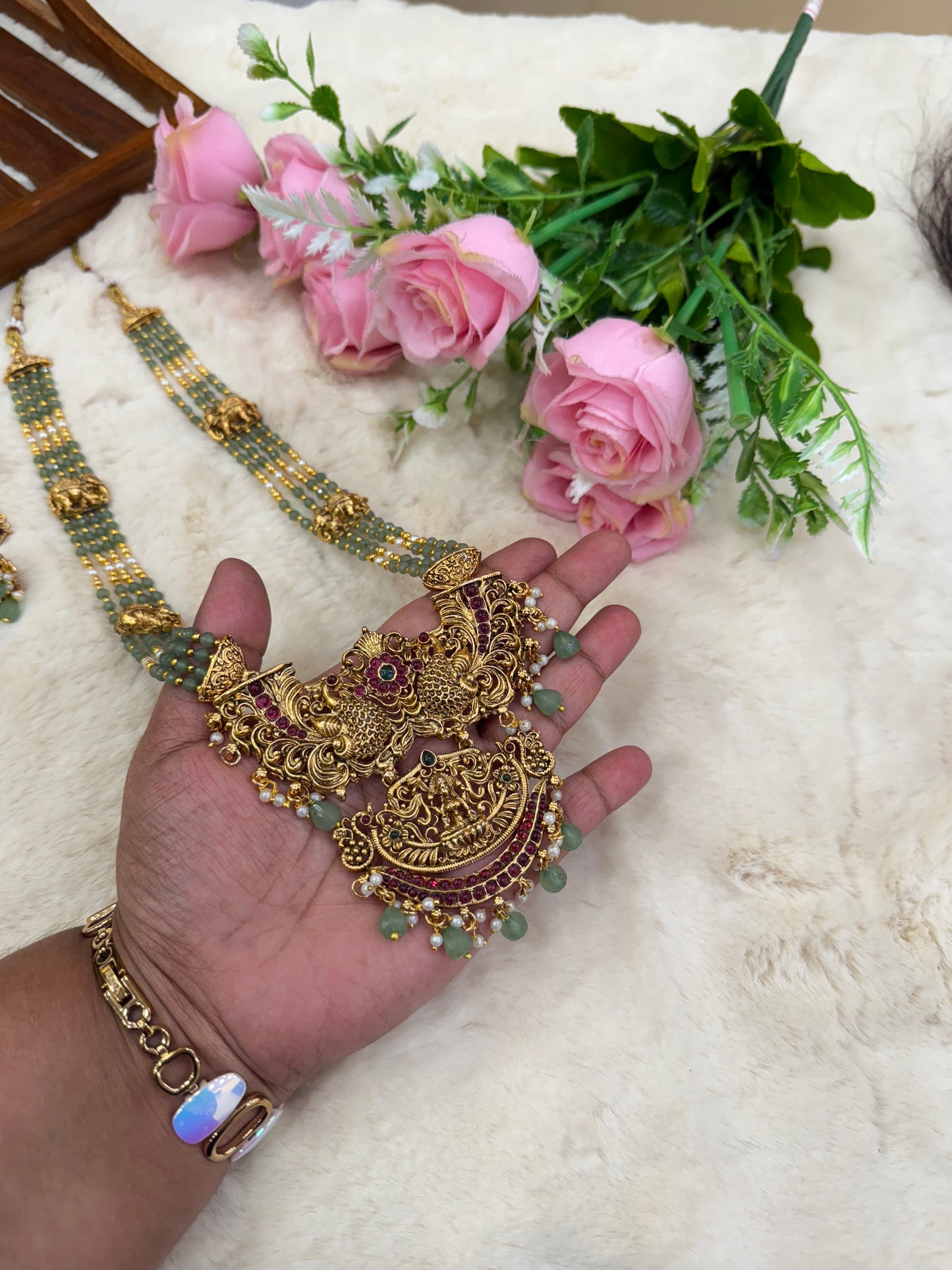 Gorgeous Lakshmi pastel green beads haram