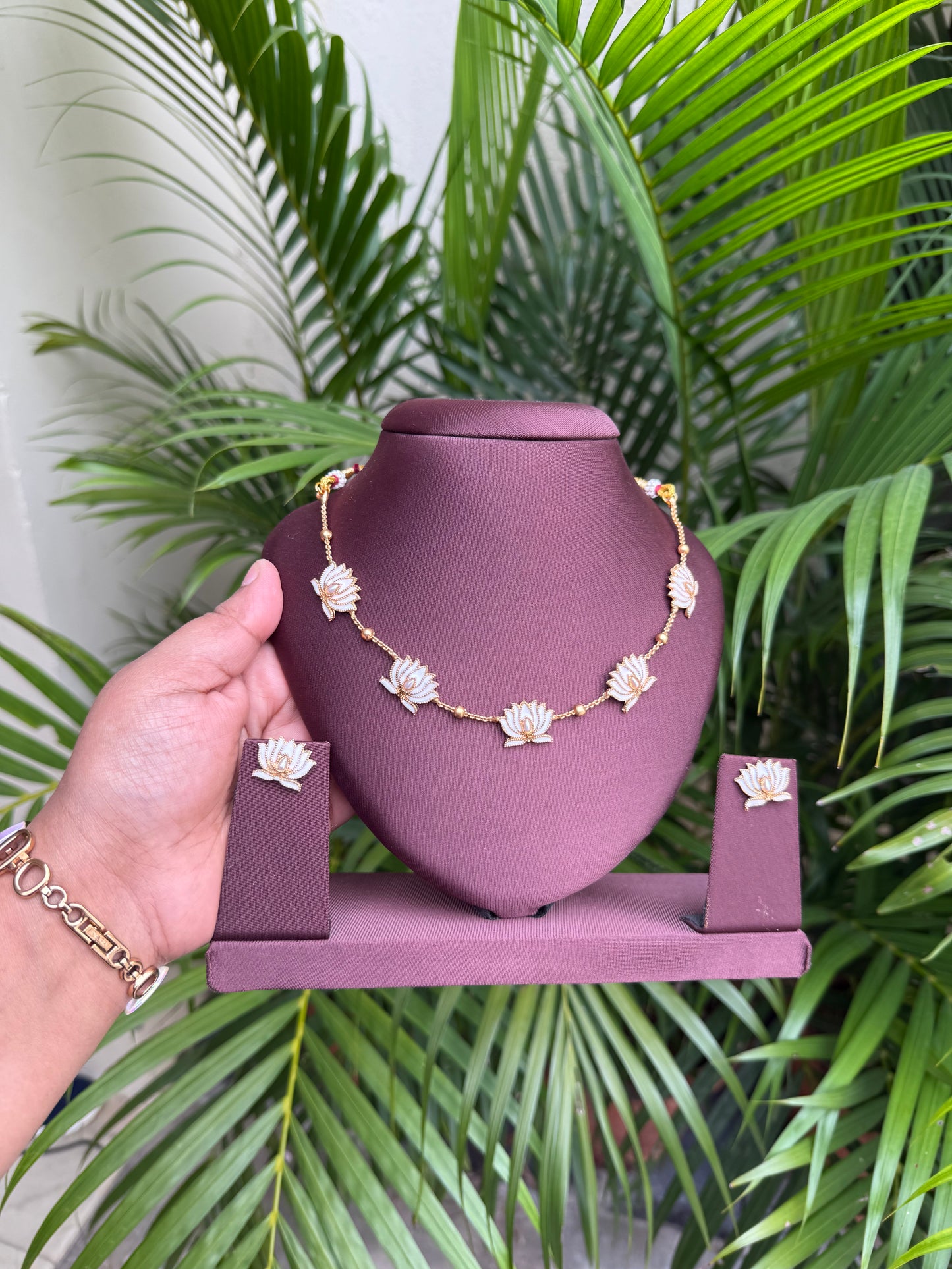 Trending white lotus necklace