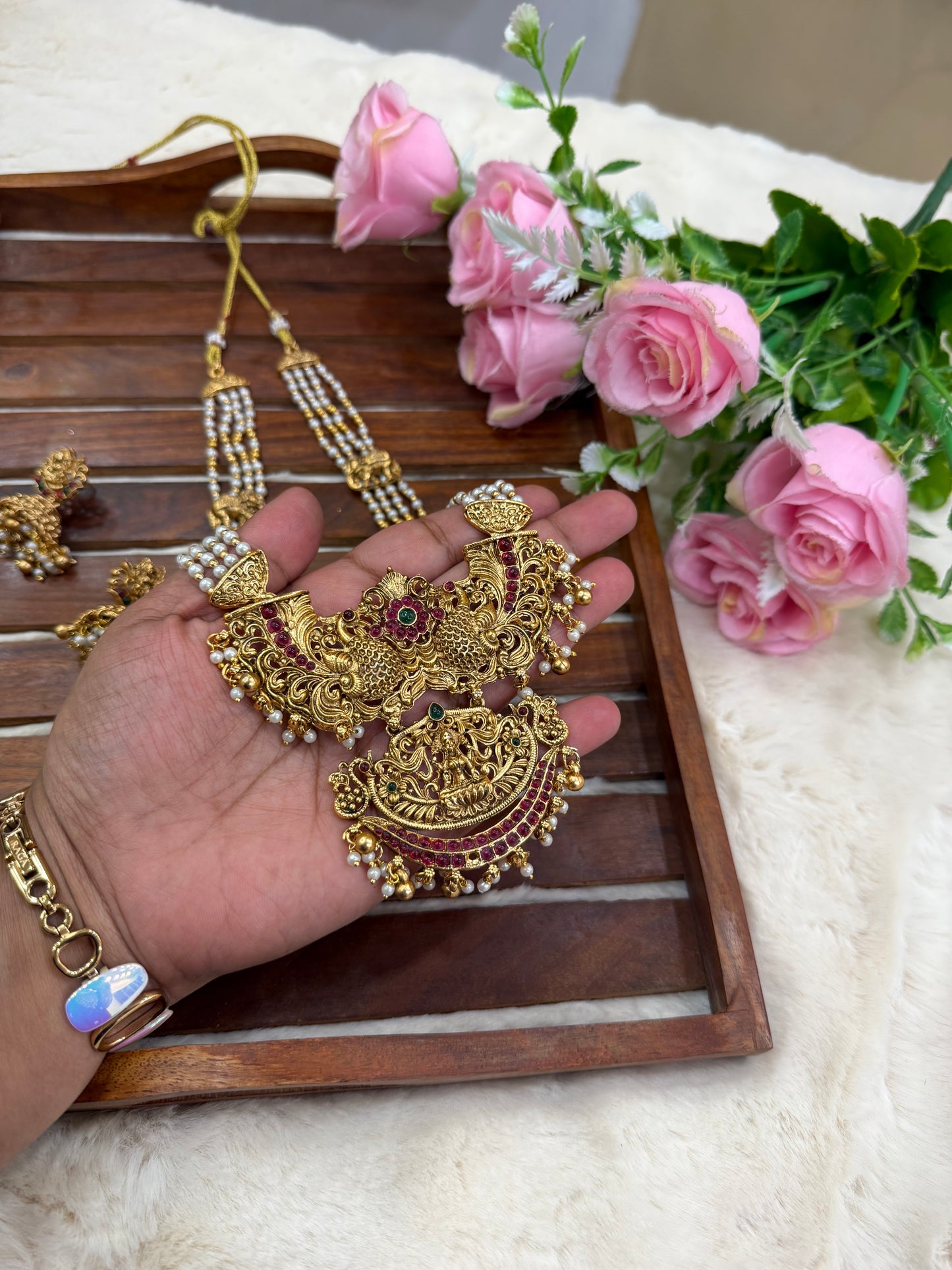 Gorgeous Lakshmi white beads haram