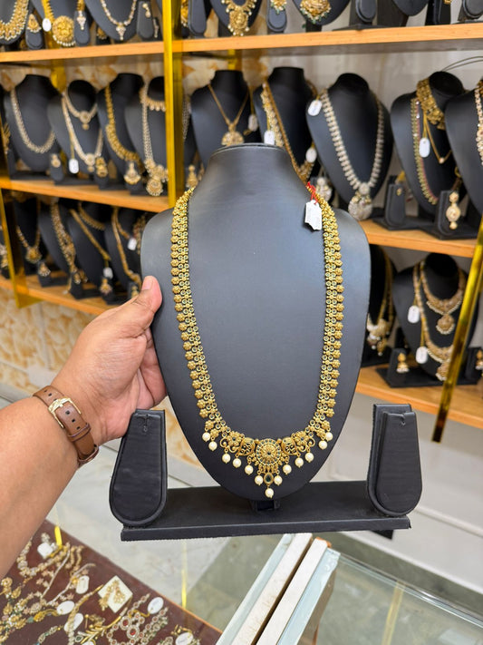 Emerald gold alike haram with pearls