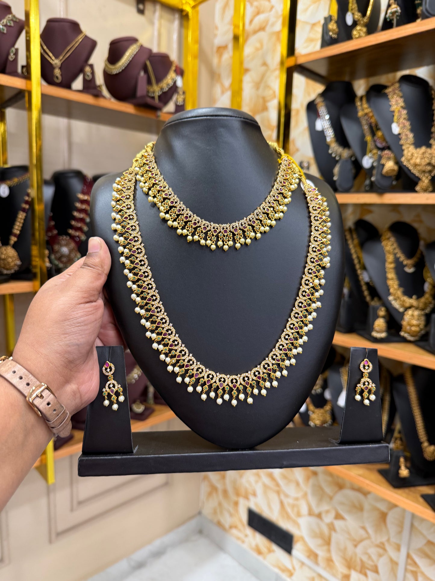 Gorgeous stone pearls combo set