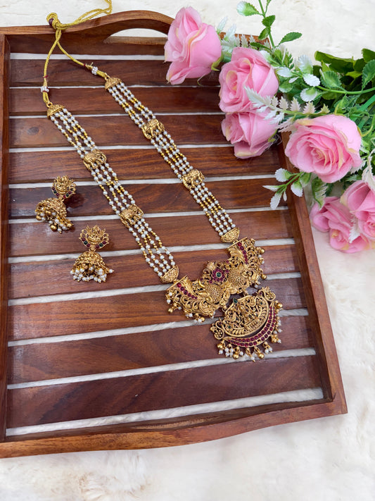 Gorgeous Lakshmi white beads haram