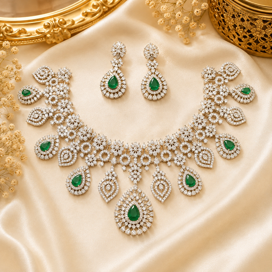 Avira Emerald Stone Necklace