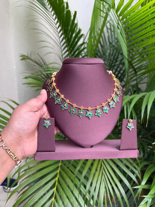 Emerald flower necklace
