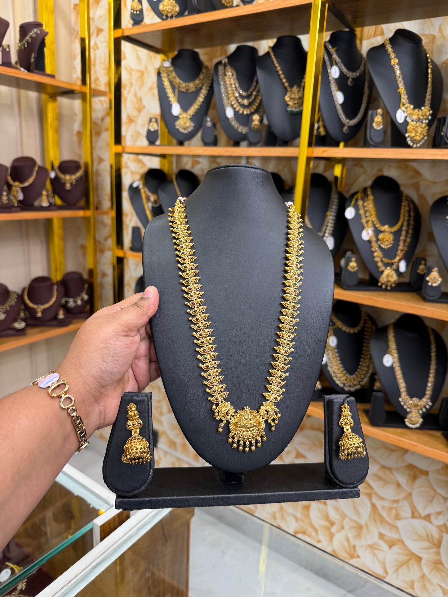 Lakshmi with manga style haram