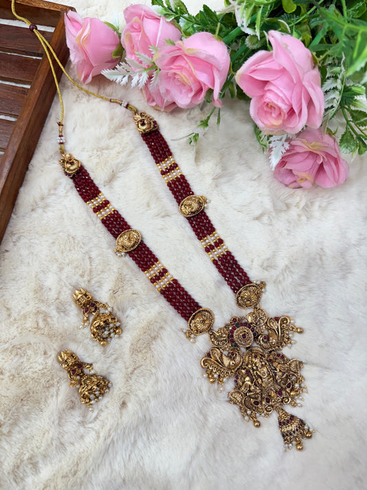 Gorgeous peacock red beads haram