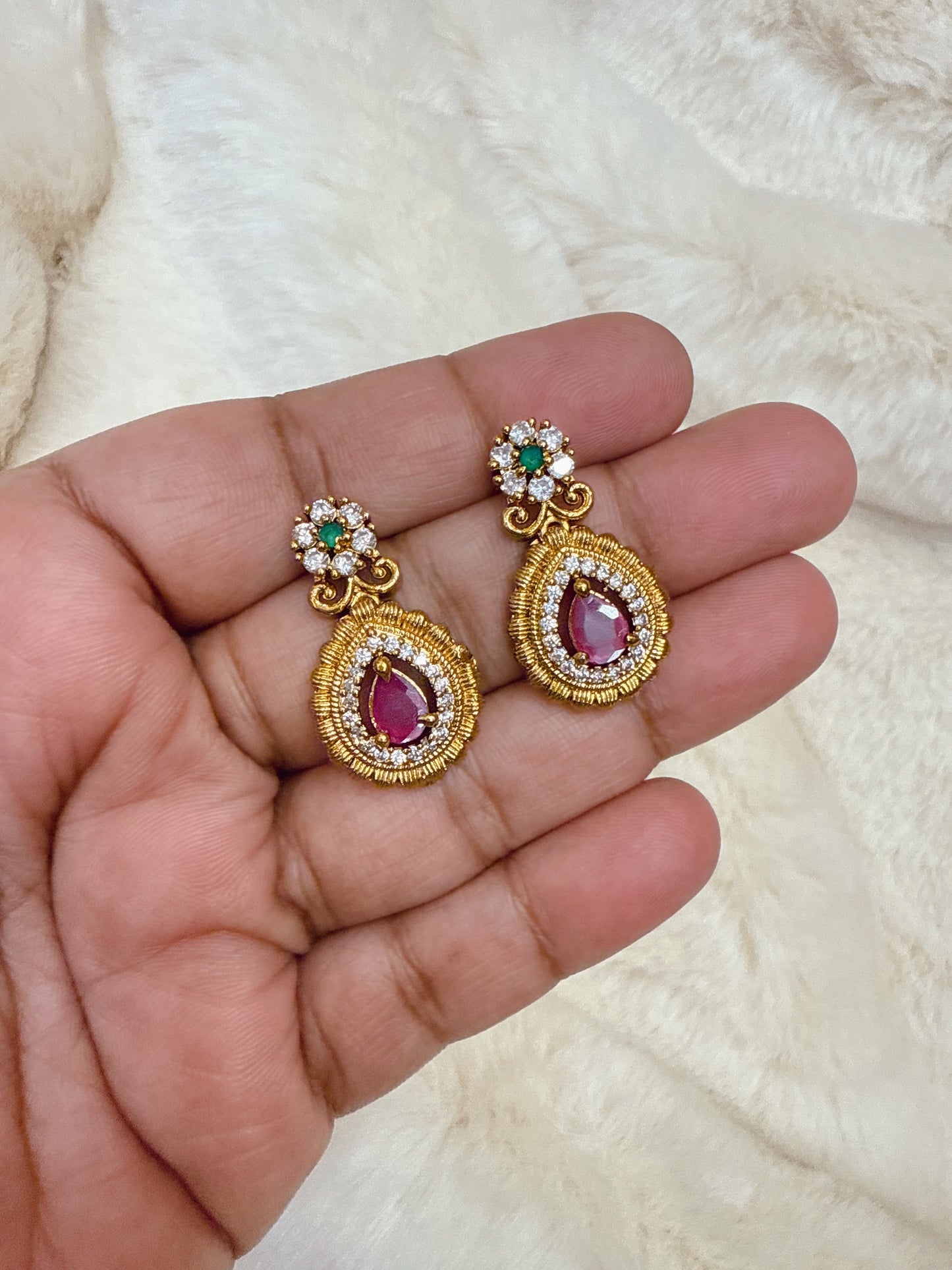 Traditional stone stud