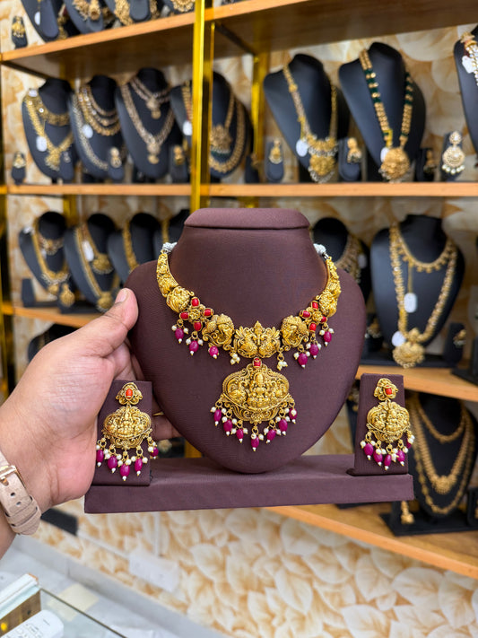 Red beads coral Lakshmi necklace