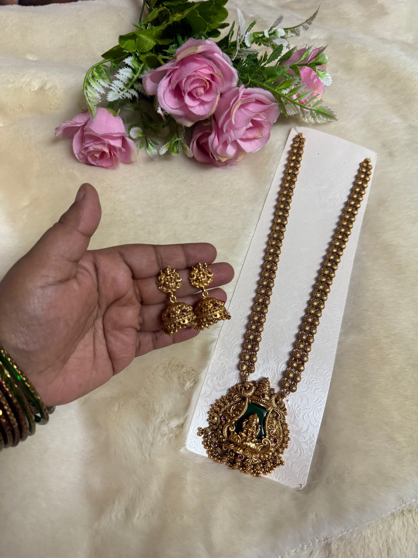 Varnika Lakshmi Emerald Enamel Muthu Mala