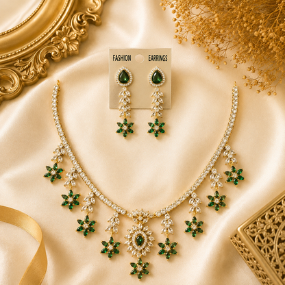 Sparkling emerald necklace