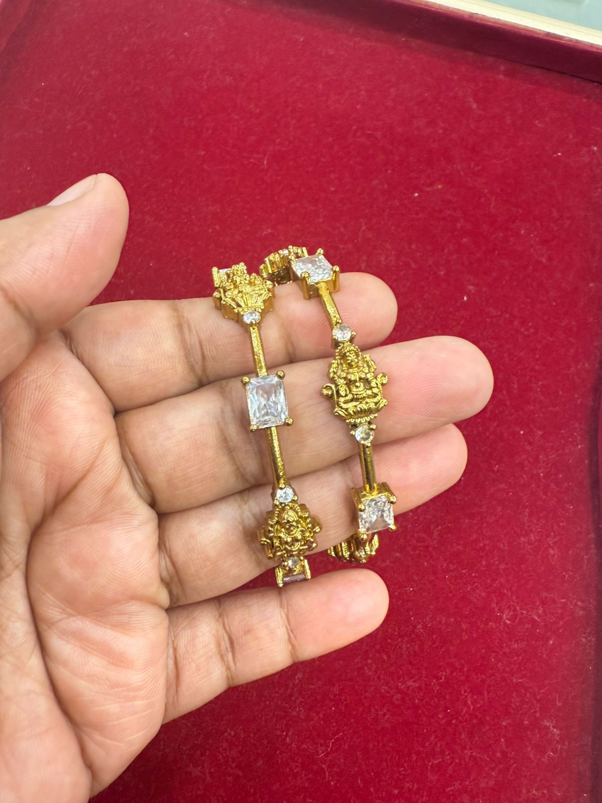 Lakshumi With Stone Model