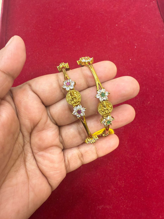 Lashumi With Flower Model