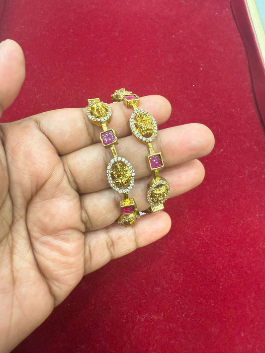 Red Stone With Lashumi Model