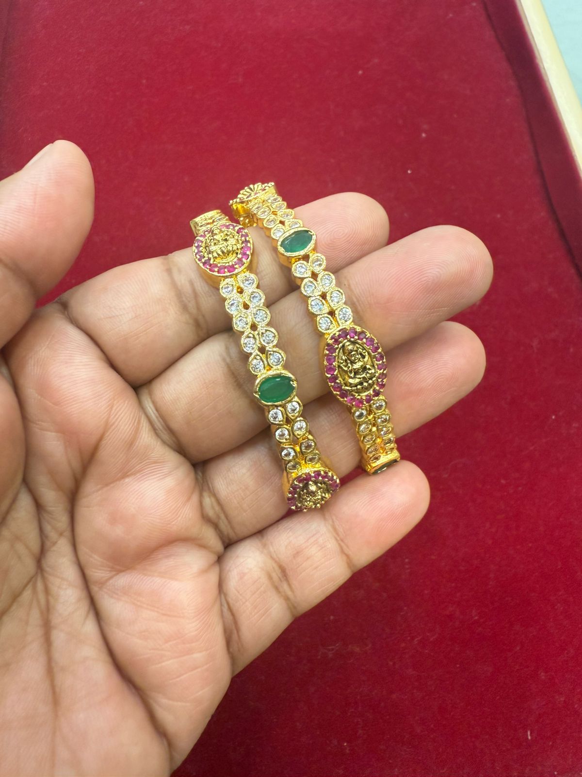 Lakshumi With Sotoned Work Model