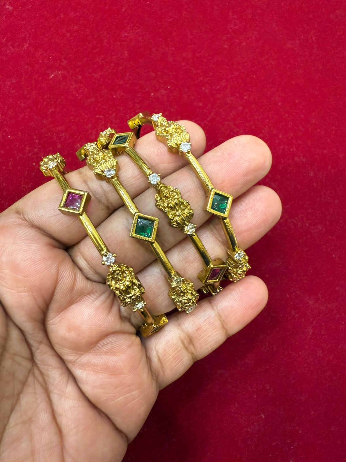 Gold Bangle Big Model