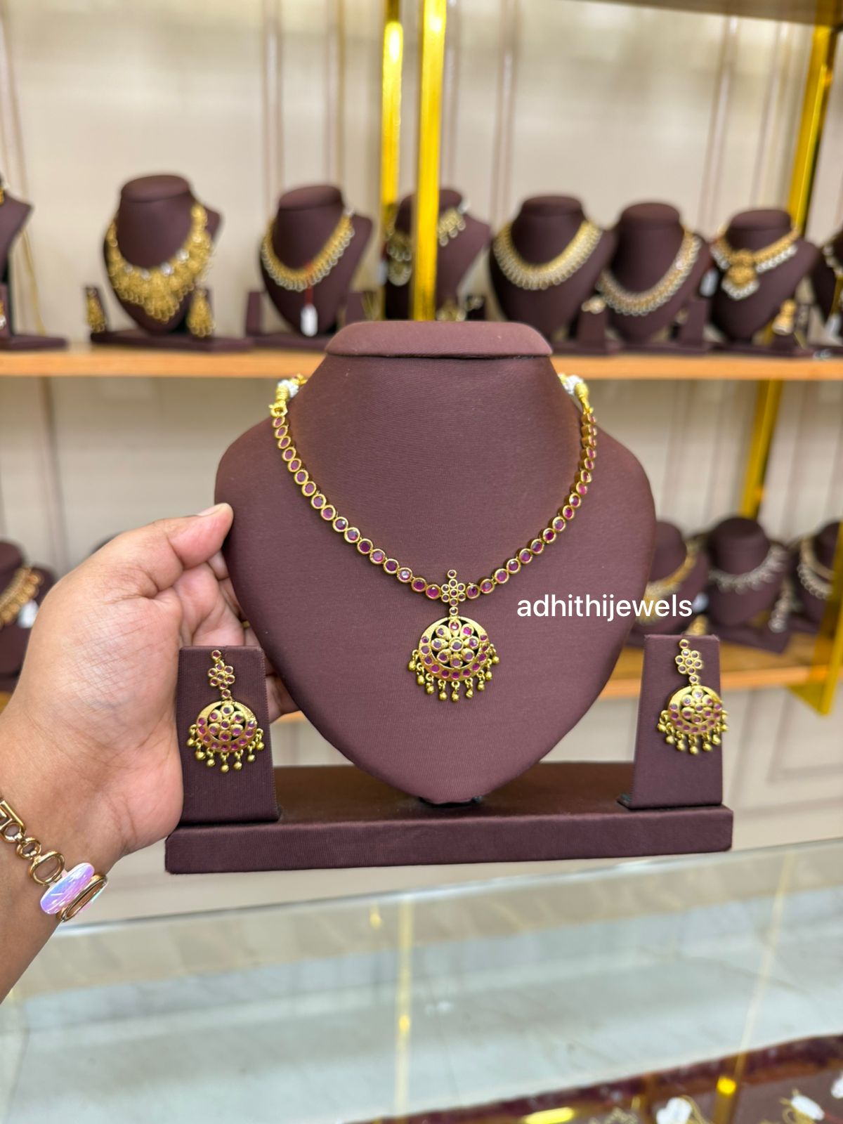 Antique Kundan Doller Elegance