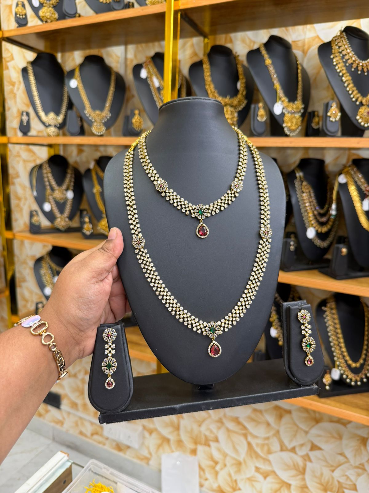 Classic Elegance Chain