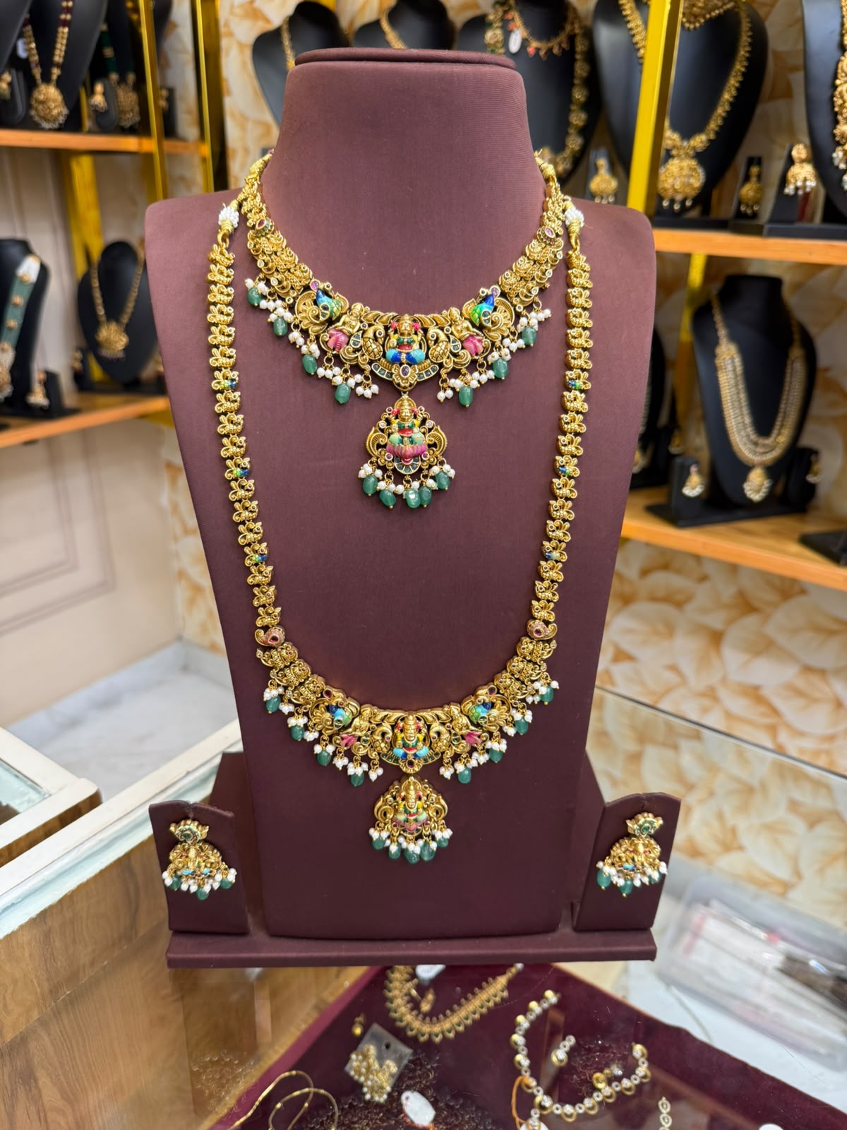 Enamel polish Lakshmi bridal combo set with pastel green beads