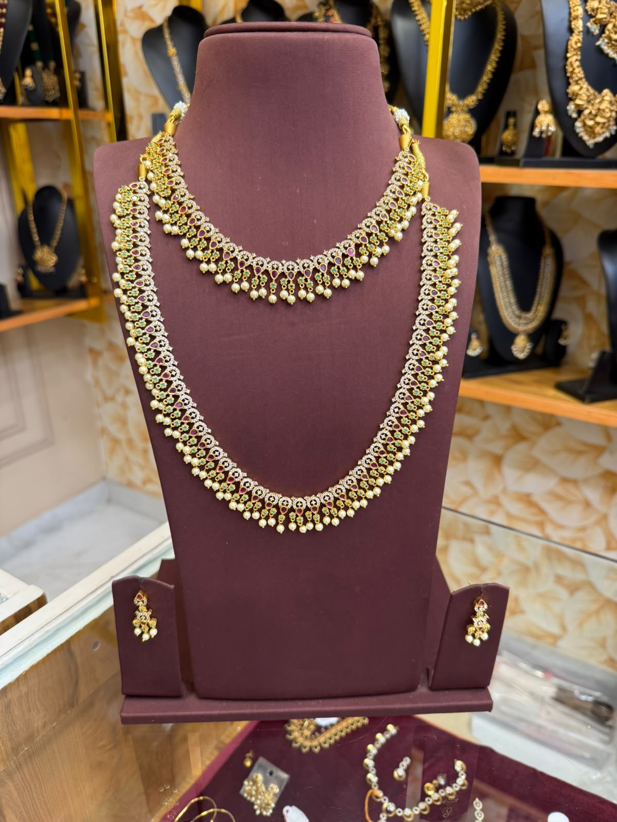 Gorgeous stone pearls combo set