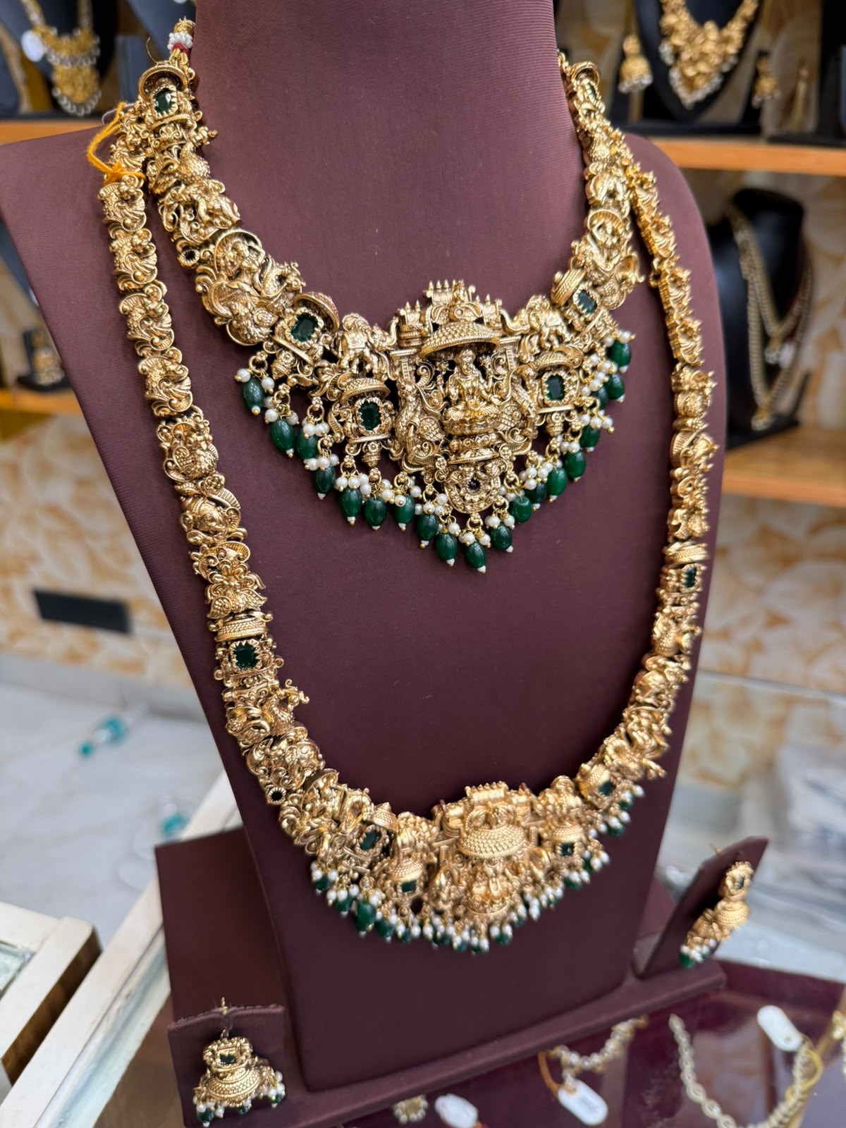 3D Lakshmi emerald stone bridal combo set with green beads