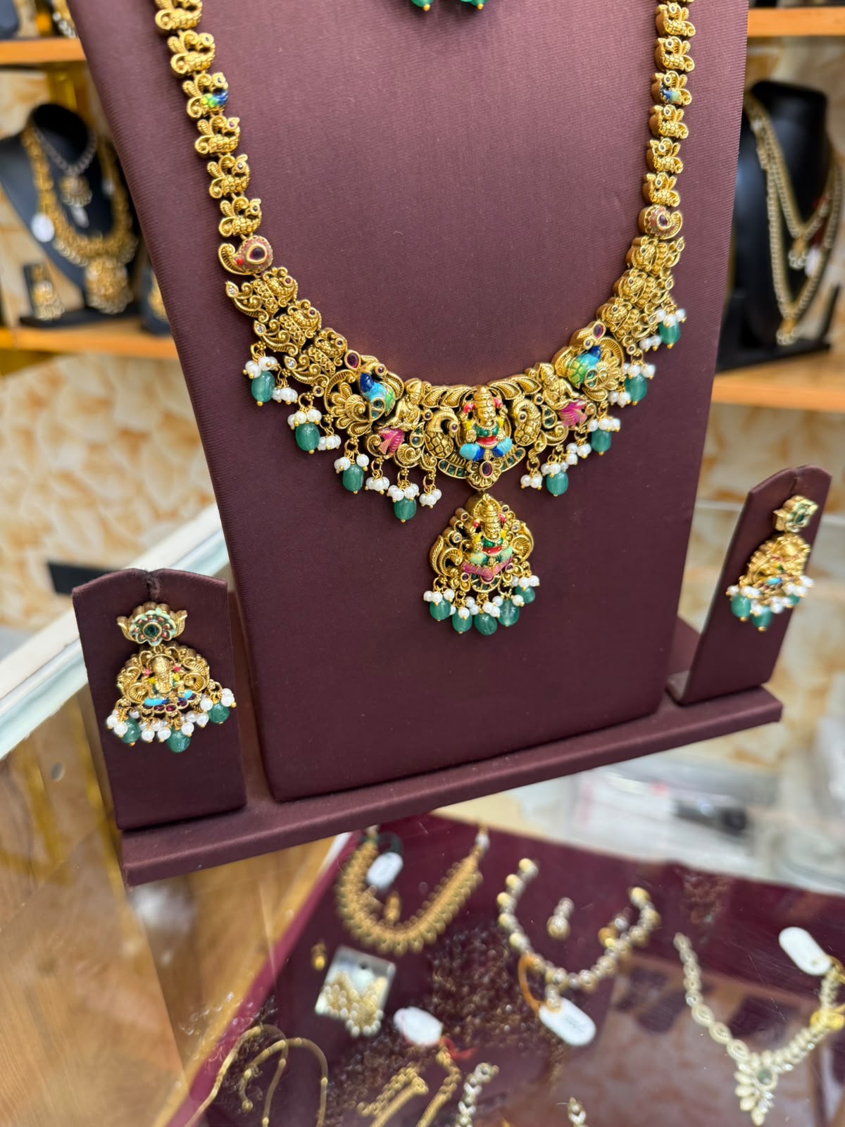 Enamel polish Lakshmi bridal combo set with pastel green beads