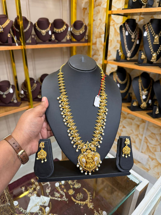 Lakshmi pearl haram