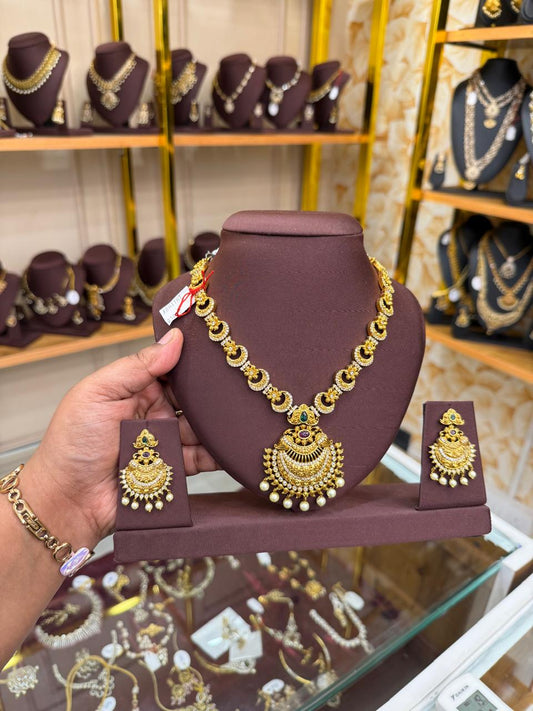 Gold replica non idol stone