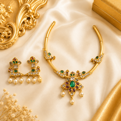 Kemp Parrot Necklace