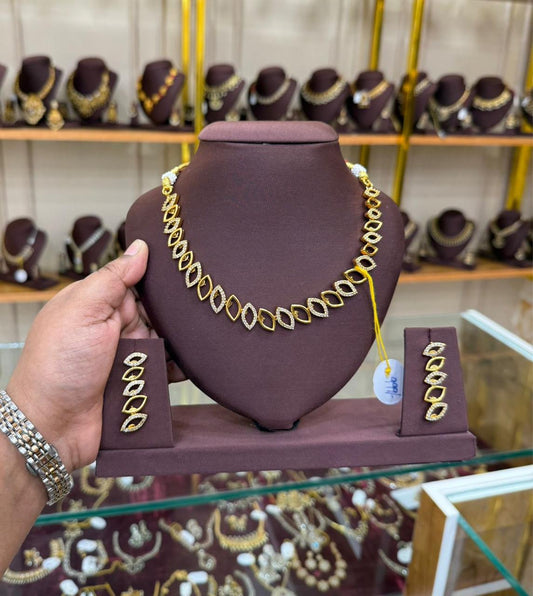 Trending gold casting necklace