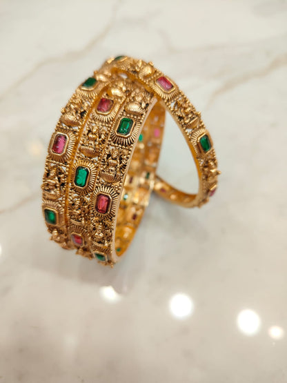 Gorgeous Lakshmi Bangles (4pcs)