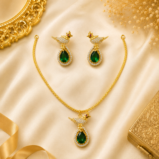 Emerald parrot necklace